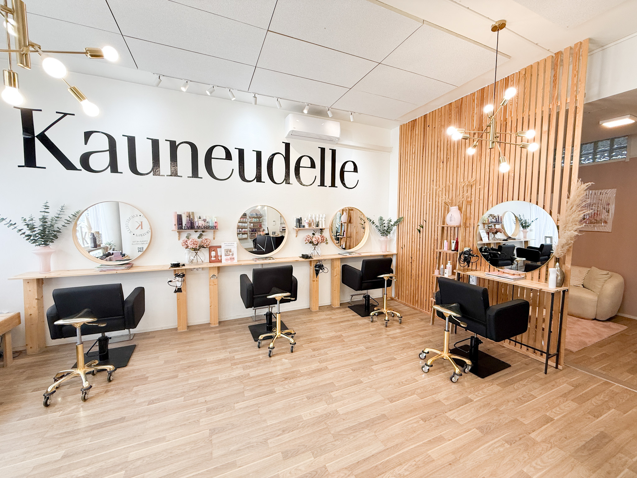 Kauneudelle kampaamo